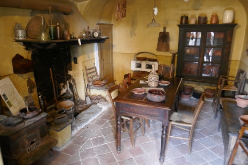 cucina dell'ecomuseo di Mezzana