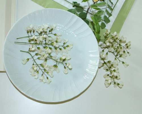 fiori di acacia in cucina